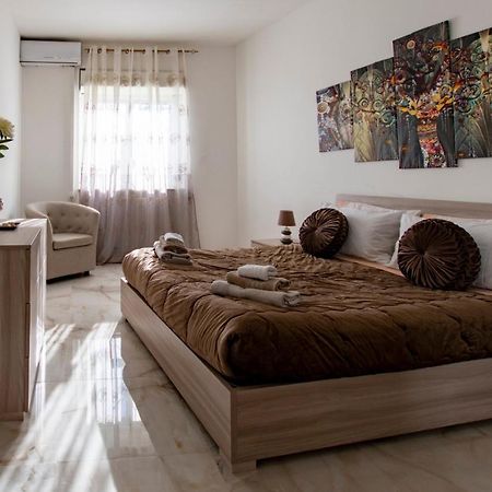 Apartament Madrigio... A Casa Propria Casamassima Zewnętrze zdjęcie